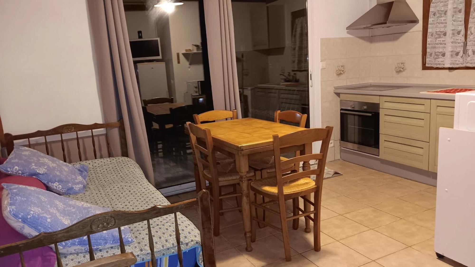 Gite La Lanterne Transition Ecologique Avec Borne De Recharge 7Kw Site Sous Video Protection Nalzen Bagian luar foto